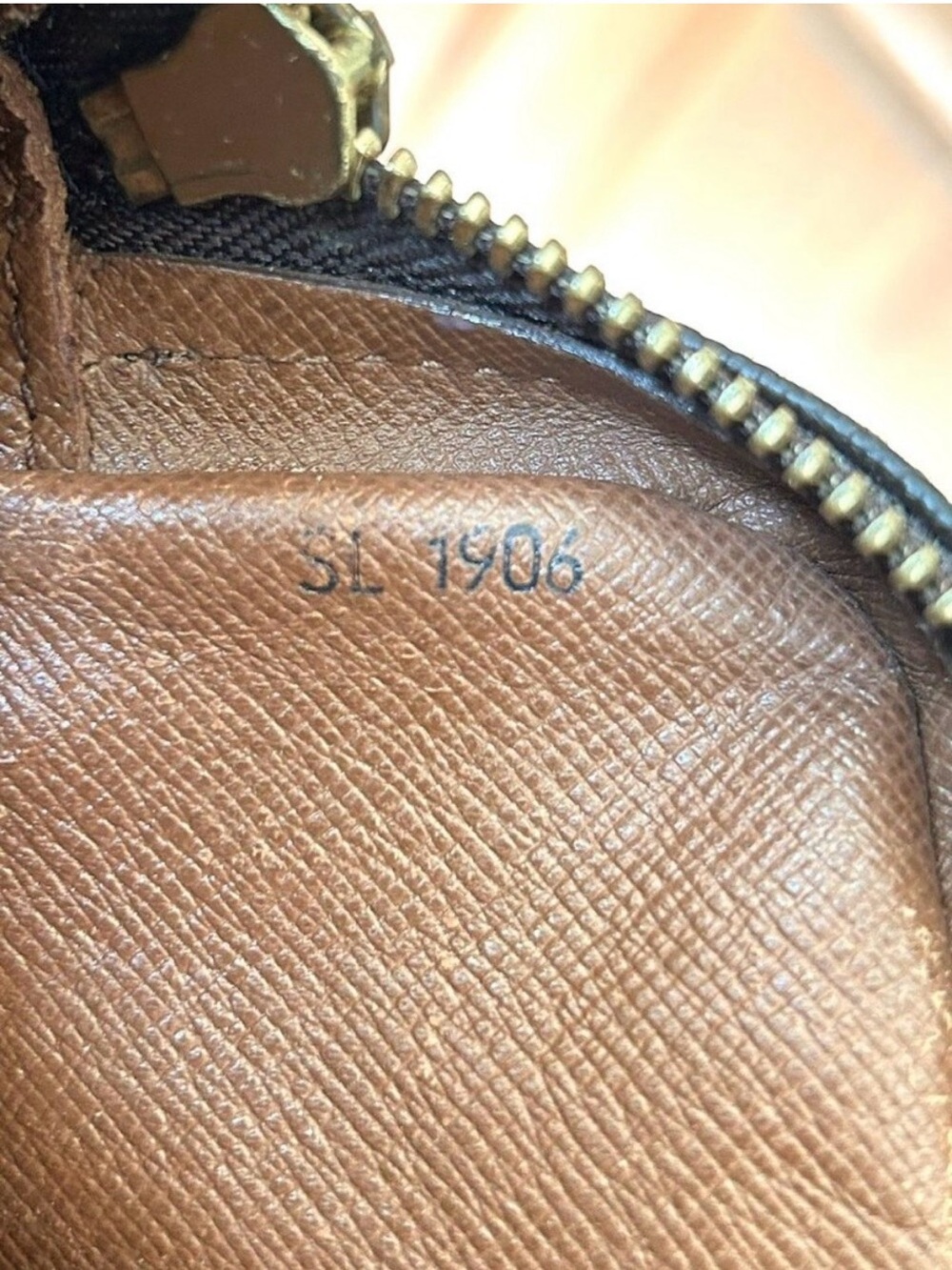 Louis Vuitton Monogram Marley Dragonne GM Wristlet/Clutch Bag - Picture 10 of 14